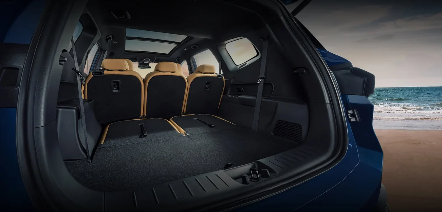 02-B_020_005_001-interior-1536x738